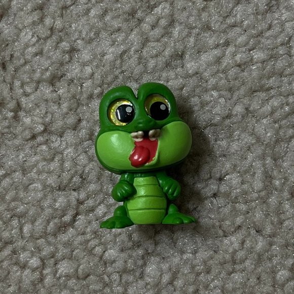 Disney Doorables Series 6: Tick Tock Croc from Peter Pan (RARE) - Picture 1 of 2